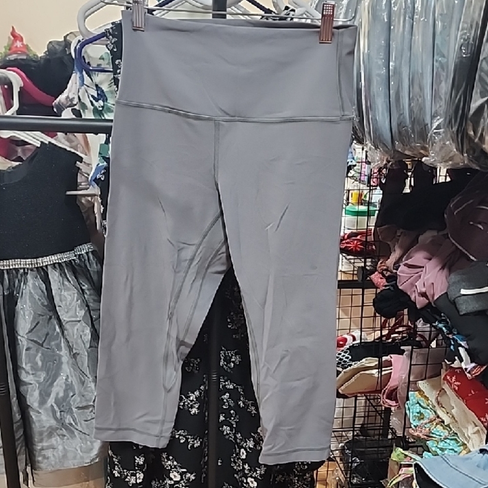 Lululemon Chic Gray High-Waisted Leggings